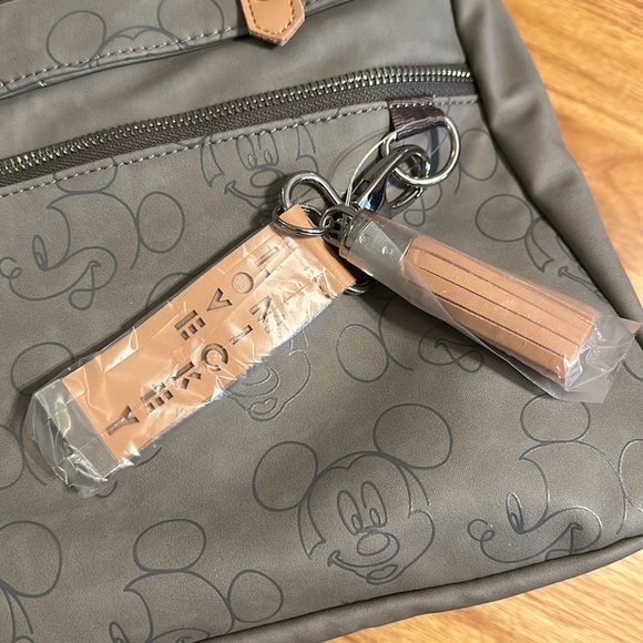 Petunia Pickle Bottom Diaper Bag - Picture 3 of 15